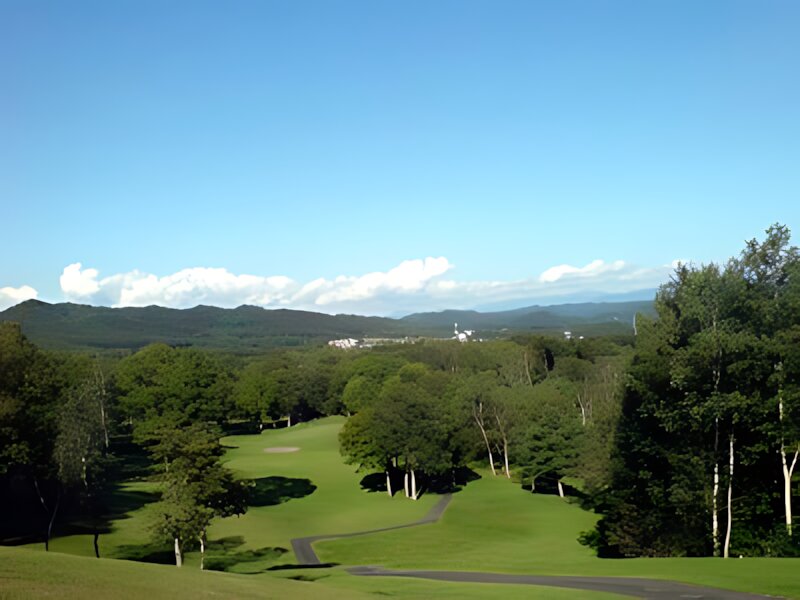Biratori Country Club