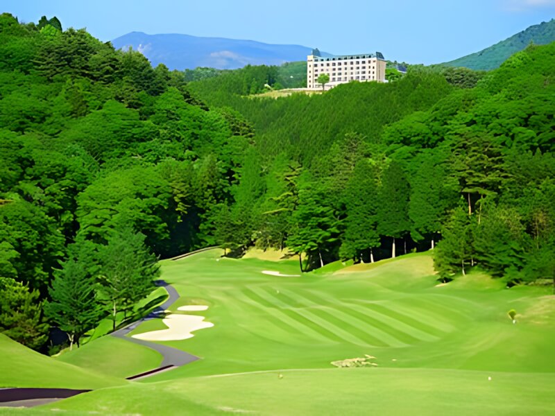 Fourteen Hills Country Club