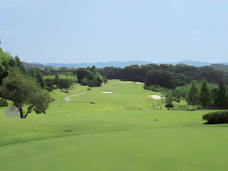 Kobe Pine Woods Golf Club