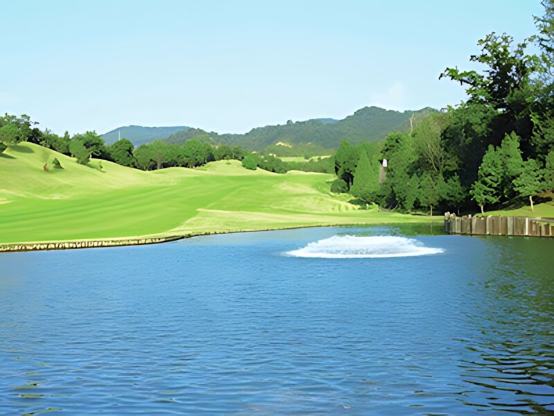 Manno Hills Country Club