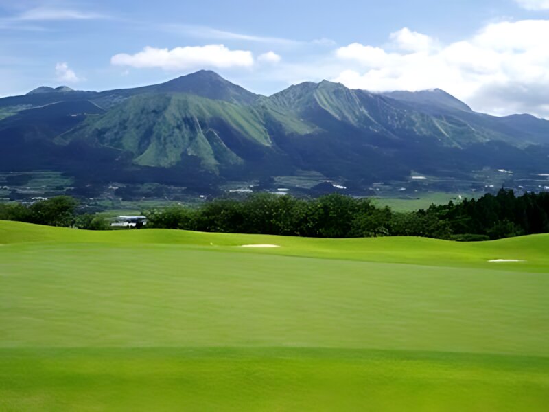 Minami Aso Country Club