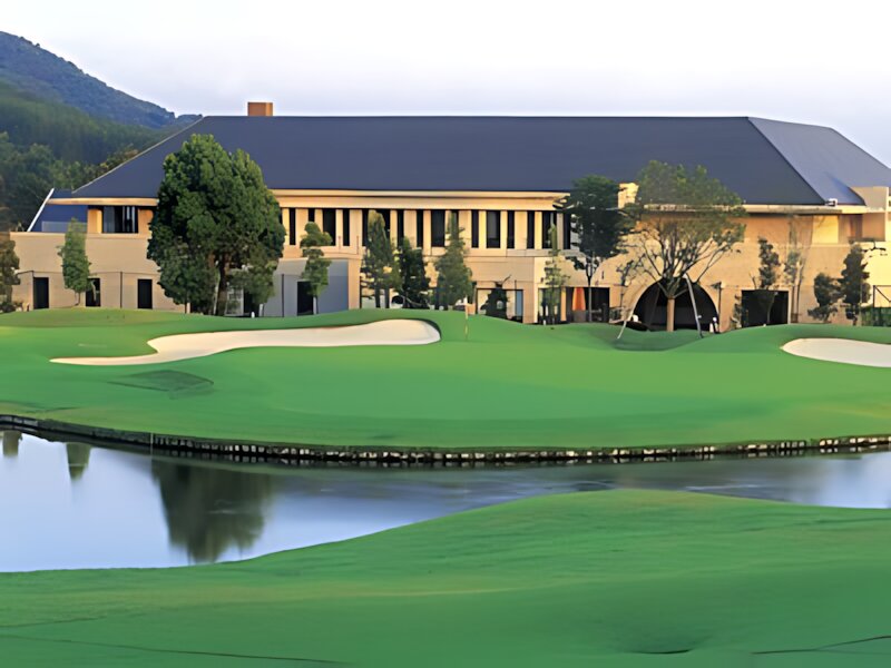 Old Lake Golf Club
