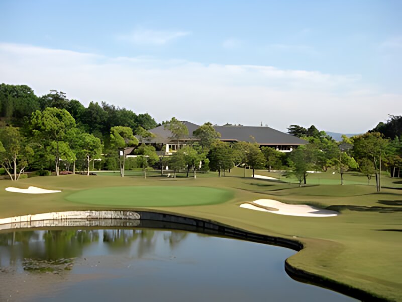 Pines Golf Club