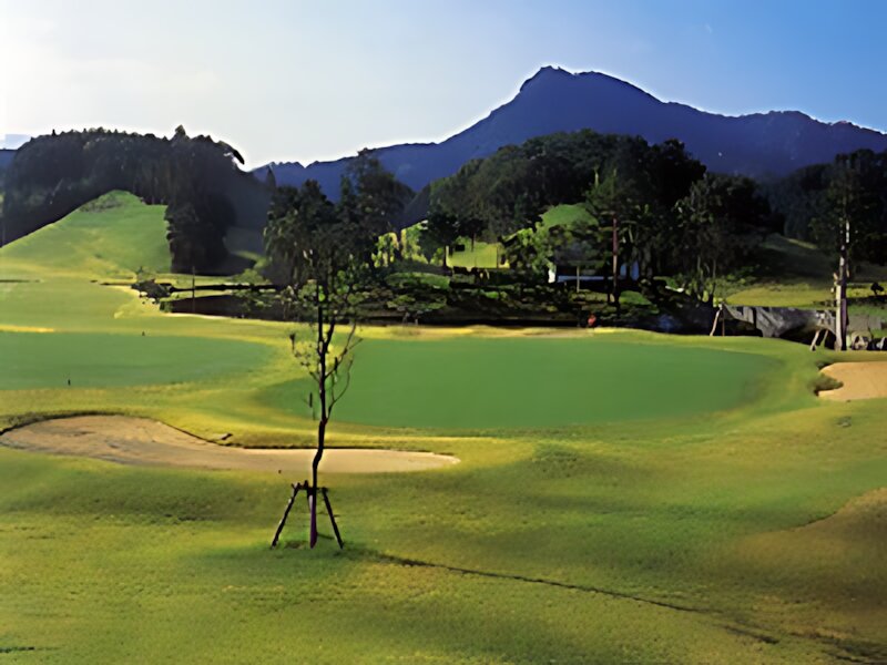 Saga Royal Golf Club