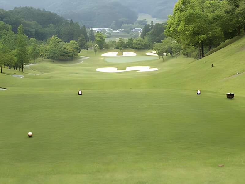 Takakomi Golf Club