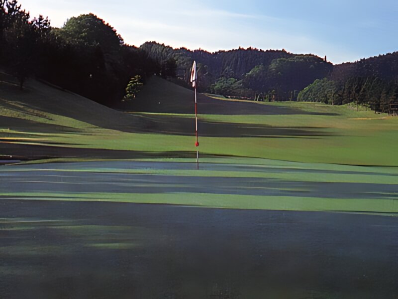 Yaezakura Country Club