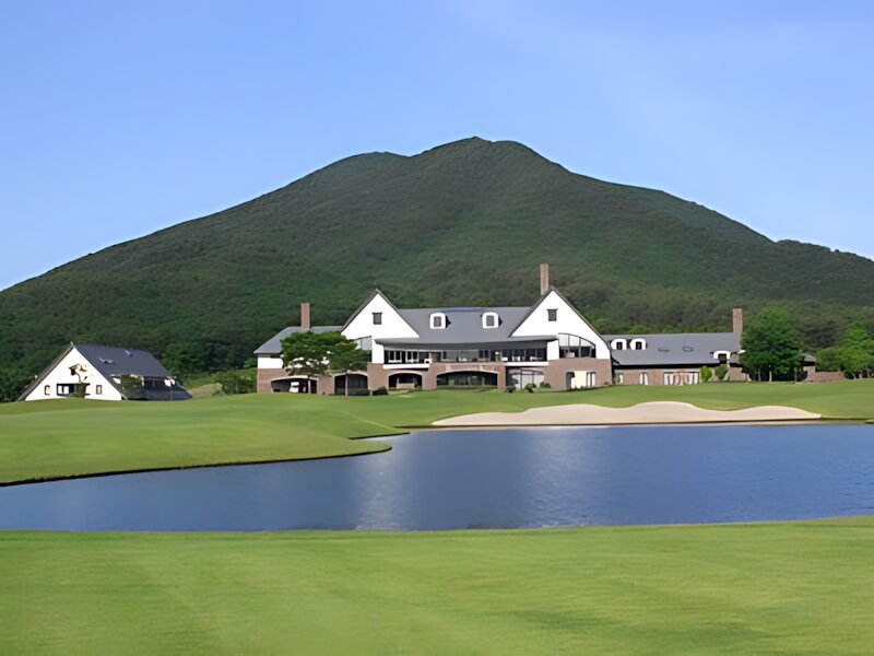 Yakurai Size Golf Club