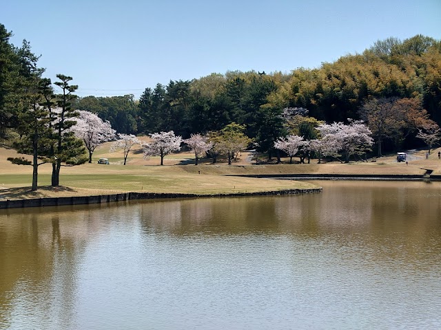 愛知カンツリー倶楽部 - Photo 3