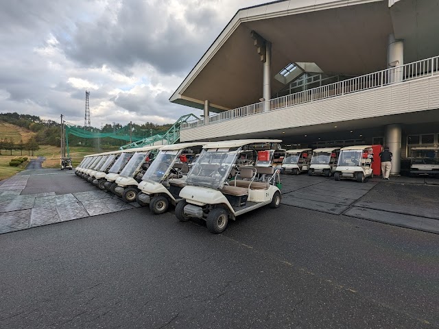 秋田森岳温泉３６ゴルフ場 - Photo 4