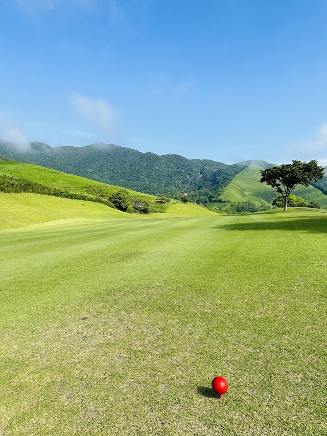 別府扇山ゴルフ倶楽部 - Photo 5