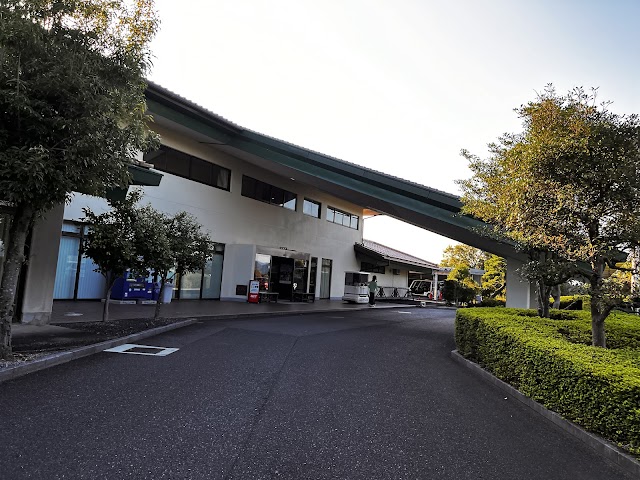 グリーンパーク大山ゴルフ倶楽部 - Photo 1