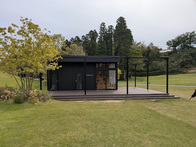 八幡カントリークラブ - Photo 1