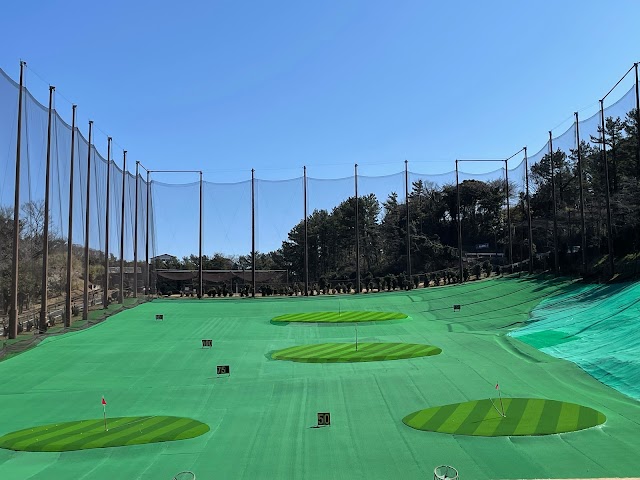 葉山パブリックゴルフコース・練習場 - Photo 7