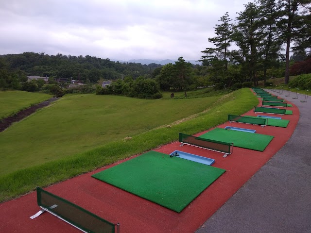 日野ゴルフ倶楽部 - Photo 1