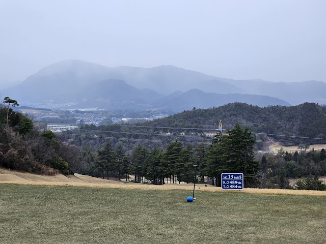 広島国際ゴルフ倶楽部 - Photo 1