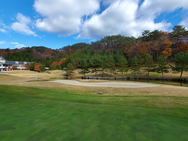 広島吉和の森ゴルフ倶楽部 - Photo 4