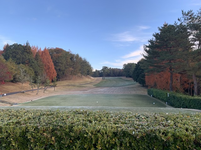 伊深の森カントリークラブ - Photo 2