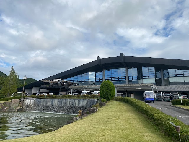 鹿沼プレミアゴルフ倶楽部 - Photo 4