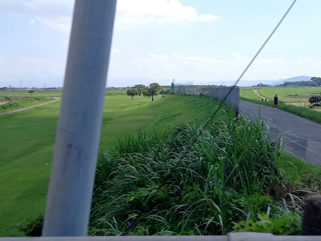 嘉瀬川リバーサイドゴルフ場 - Photo 1