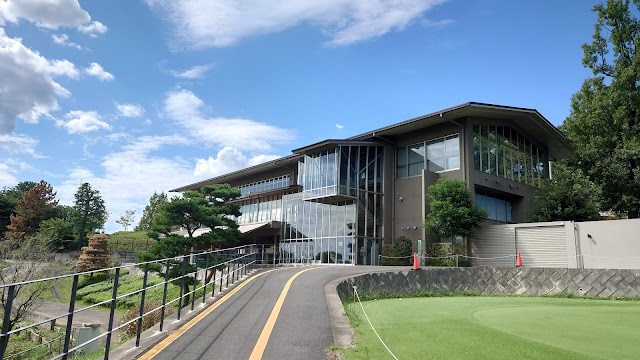 川崎国際生田緑地ゴルフ場 - Photo 2