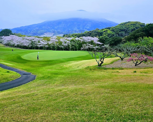 芥屋ゴルフ倶楽部 - Photo 2