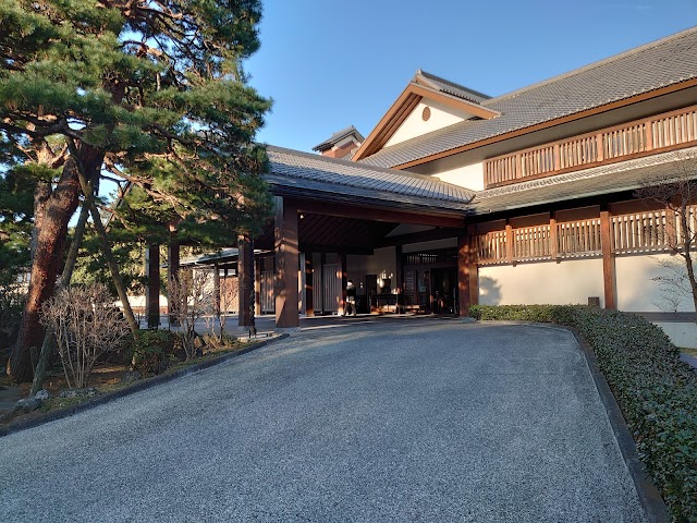 小金井カントリー倶楽部 - Photo 4