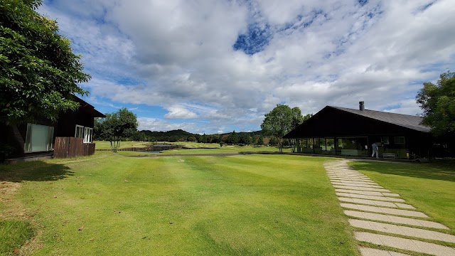 馬頭ゴルフ倶楽部 - Photo 5