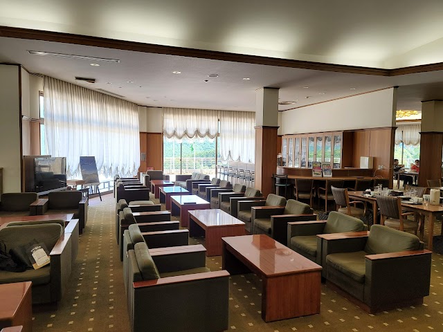 松山国際ゴルフ倶楽部 - Photo 3