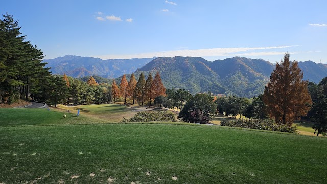 松山ロイヤルゴルフ倶楽部 - Photo 7