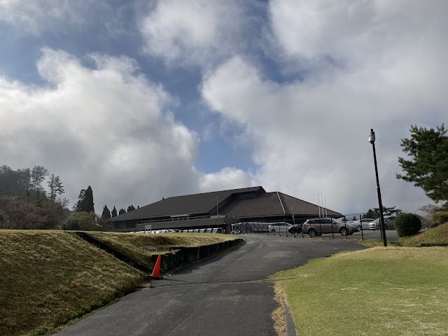 名岐国際ゴルフ倶楽部 - Photo 1