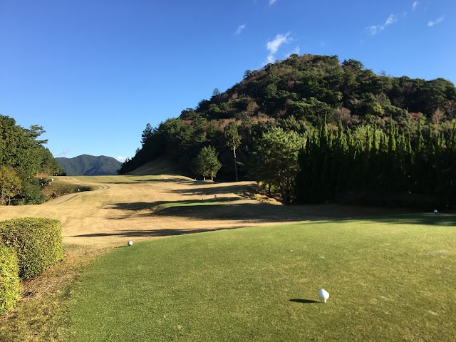 那智勝浦ゴルフ倶楽部 - Photo 1
