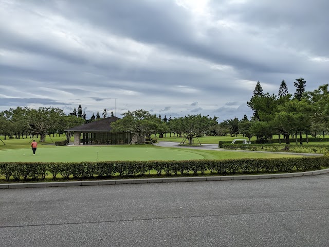 那覇ゴルフ倶楽部 - Photo 1