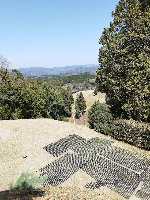奈良パブリックゴルフ場 - Photo 3