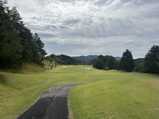 奈良柳生カントリークラブ - Photo 4