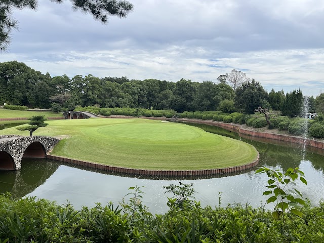 鳴海カントリークラブ - Photo 5