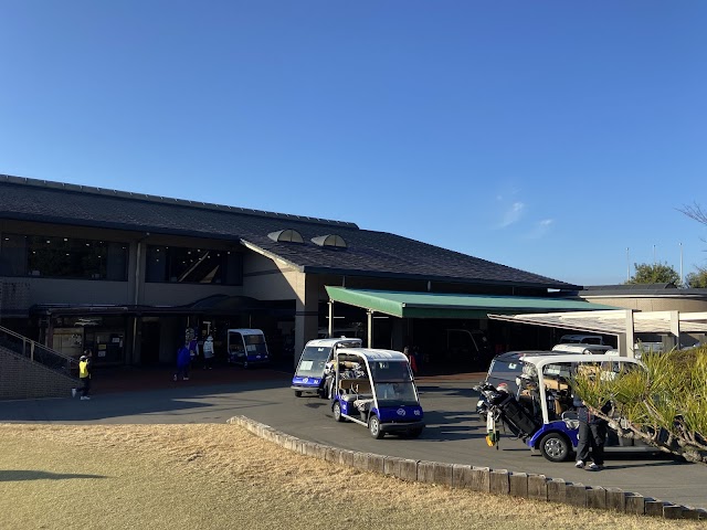 鳴海カントリークラブ - Photo 1