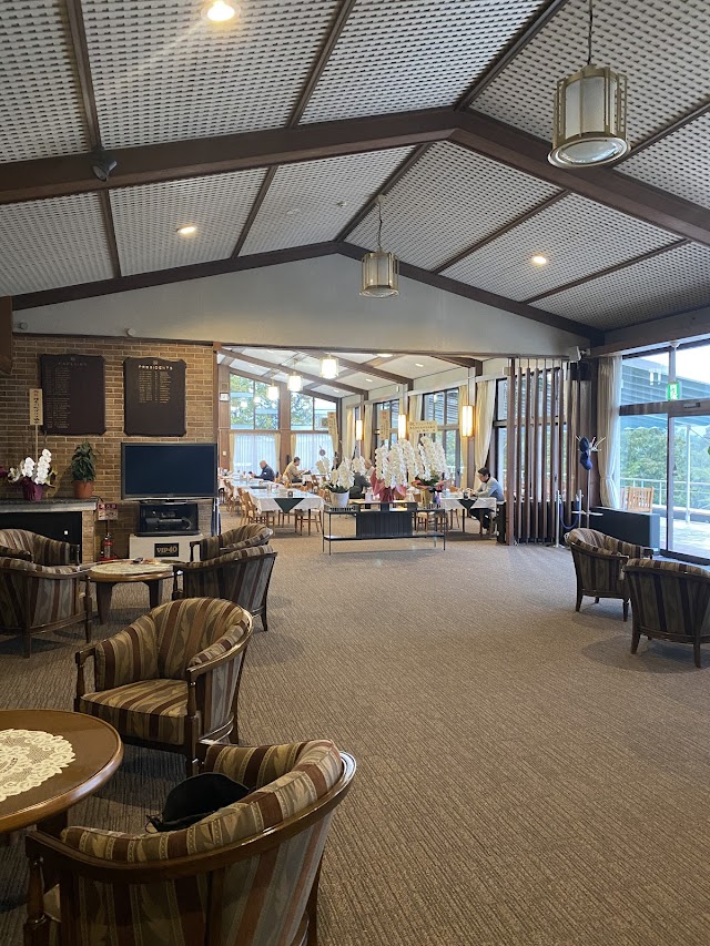 (社)鳴尾ゴルフ倶楽部 - Photo 7