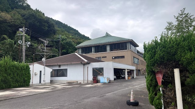 新居浜カントリー倶楽部 - Photo 3