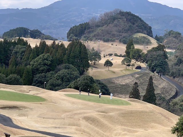 ＮＩＮＥ　ＳＴＯＮＥ　ＧＯＬＦ　ＣＬＵＢ - Photo 3