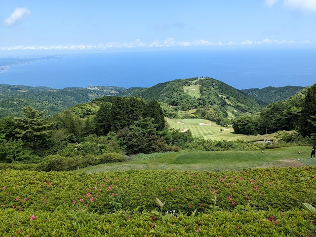 小田原城カントリー倶楽部 - Photo 1