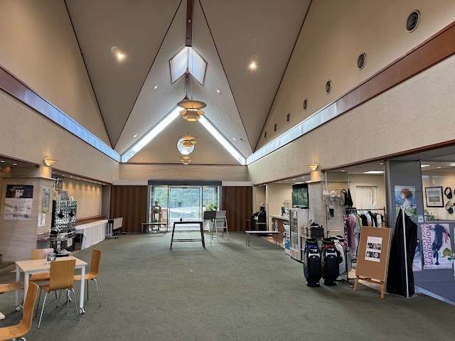 岡山北ゴルフ倶楽部 - Photo 2