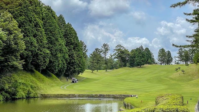 額田ゴルフ倶楽部 - Photo 2