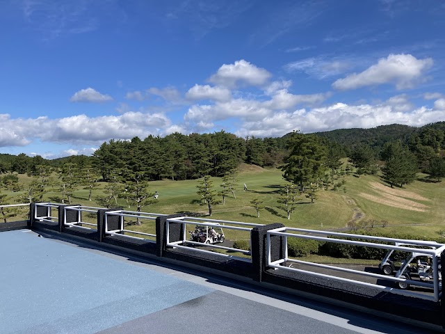 額田ゴルフ倶楽部 - Photo 1