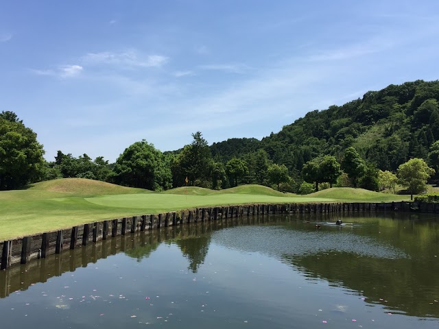 オリムピックナショナルＧＣ ＥＡＳＴ - Photo 2