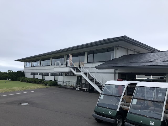大村湾カントリー倶楽部　オールドコース - Photo 2