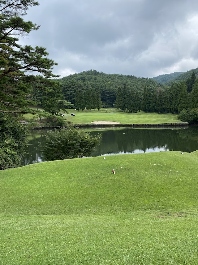 るり溪ゴルフクラブ - Photo 1