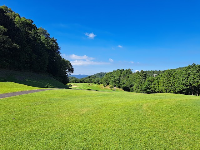 新岡山ゴルフクラブ - Photo 2