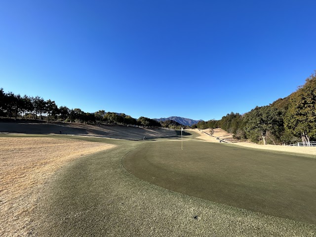 鈴峰ゴルフ倶楽部 - Photo 2