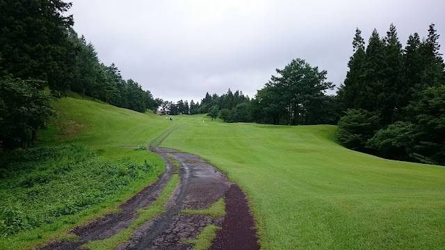 高山ゴルフ倶楽部 - Photo 4