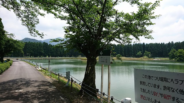 棚山ゴルフ倶楽部 - Photo 1